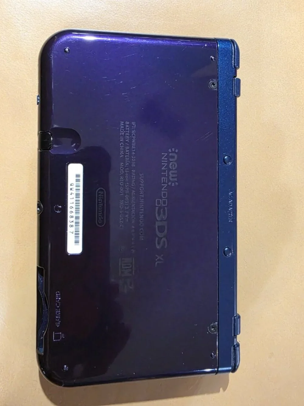 Nintendo 3DS XL Galaxy Edition W/ Charger, stylus, pokemon alpha sapphire instal